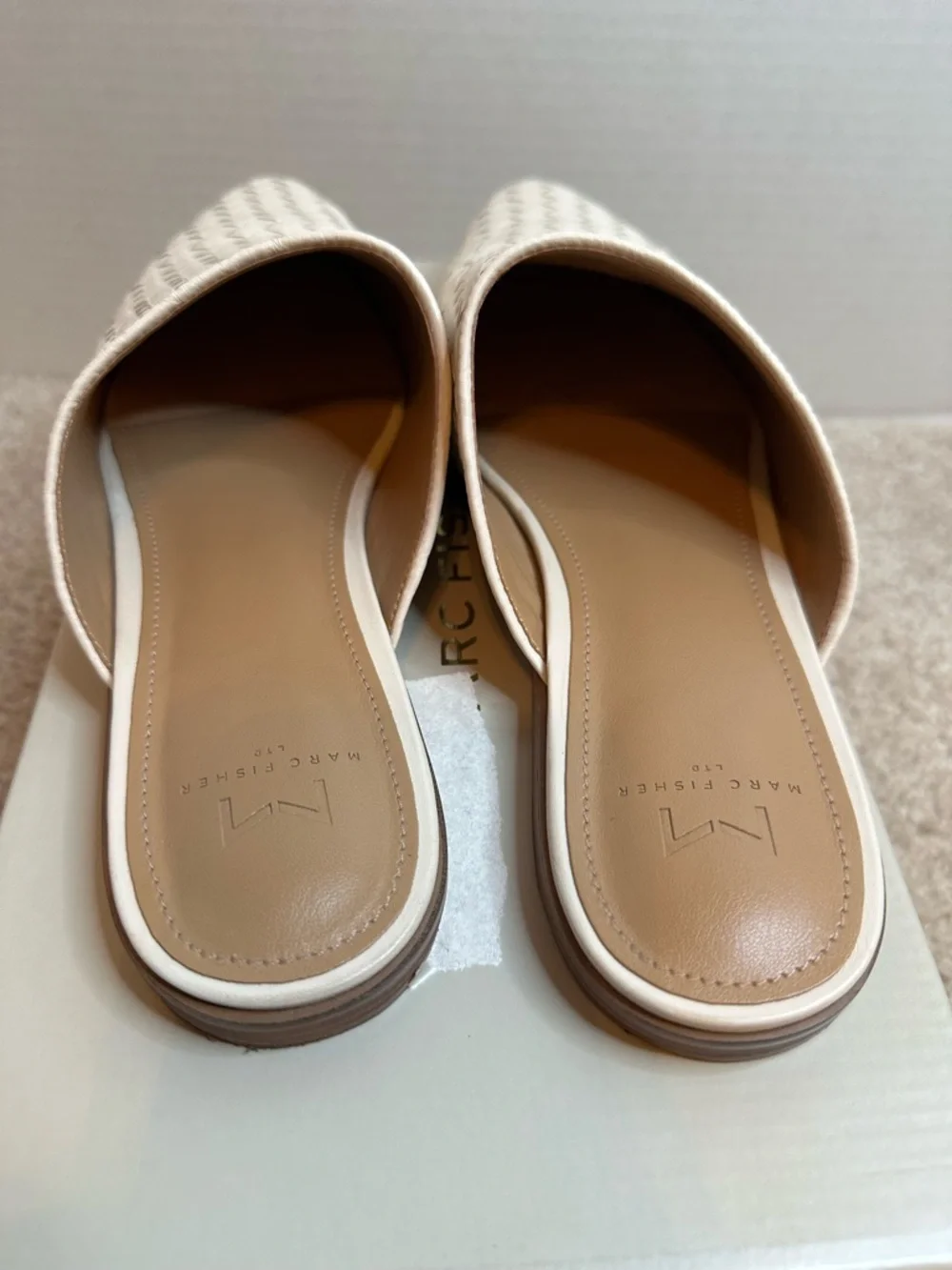 Marc Fisher Cream Woven Leather Slip-On Mules, size 8.5, pre loved - Picture 6 of 8